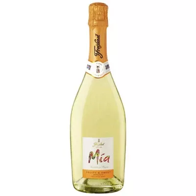 Mia Sparkling Moscato Rose Spain 750ML